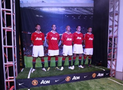 Aon Logo Featured on New Manchester United Team Shirt