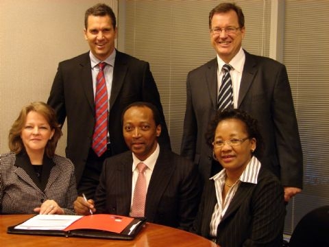 Ubuntu-Botho Investment Holdings acquites 25% stake in SA hedge fund manager, Blue Ink Investments