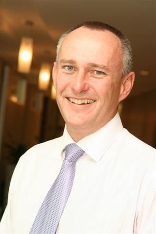 Property outperforms equities in 2008