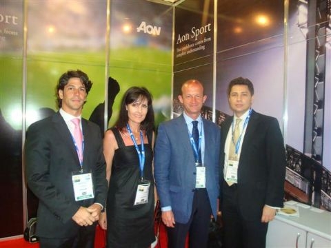 Aon SA shows support for Aon Brazil in anticipation of FIFA World Cup 2014