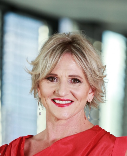 Financial services giant backs advice-led strategy