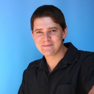 It pays to stick with your pension fund