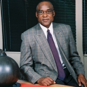 Managing Director of Mutual & Federal Namibia retires