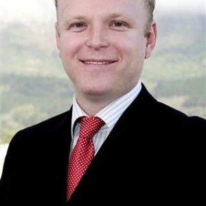 Investors urged to consider income funds