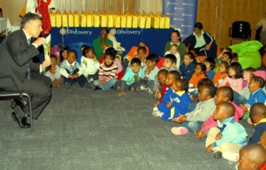 Adrian Gore reads to kids at Discovery HQ -  Child Protection Week