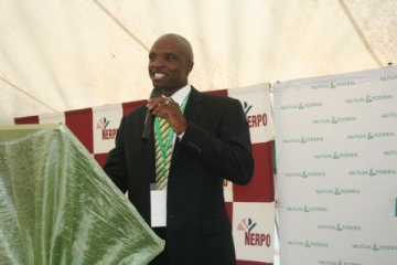 Mutual & Federal hands over livestock facilities to the Lehurutshe community 