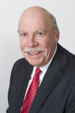 Credit Guarantee: CEO retires