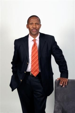 Aon appoints Phaks Dabula