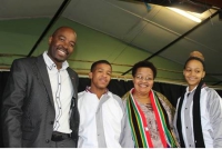 Momentum Gives the Gift of Science to Hoerskool Grobelarshoop